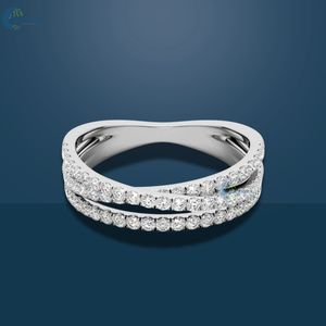 แหวนแต่งงานเพชรโมอีสไม่มีสี10K สีทองขาวทึบแหวนครึ่งชั่วนิรันดร์สำหรับผู้หญิง - Product Image 1