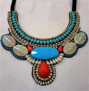Collier de perles brodées de style ethnique vintage, motif de paix, cadeau de fête pour femmes - Product Image 1
