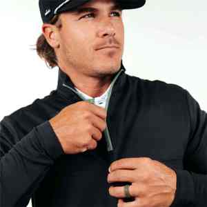 T-shirt de sport pour homme, haut de sport athlétique à séchage rapide, t-shirt de musculation en polyester, t-shirt de fitness pour homme, t-shirt de gym pour homme - Product Image 4