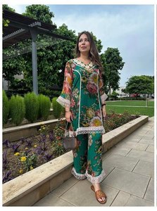 Luxury Indian Pakistani Designer Salwar Kameez Ideal for Weddings and Festive Events - Product Image 3