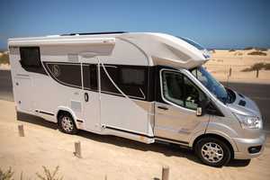 Caravane de luxe abordable, camping-car, construction en aluminium et acier, capacité 4-6 personnes, grand espace de vie spacieux - Product Image 3