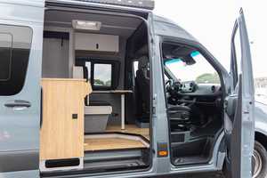 Usato 2025 MER CE DES -BEN Z SPRINTER 415 Aut WoMo Monster Van 150hp cambio automatico - Product Image 4