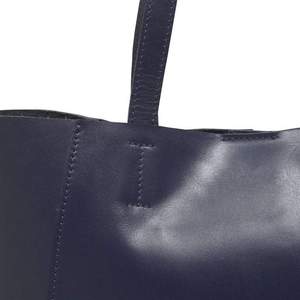 Sac de créateur en cuir véritable lisse bleu marine fait main de qualité supérieure, style vintage, fournisseur indien de premier plan - Product Image 3