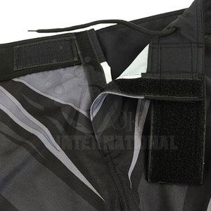 Pantalones cortos cómodos MMA para hombre, Shorts de entrenamiento de lucha de buena calidad - Product Image 5