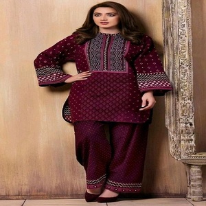 Salwar Kameez ชุดปากีสถานสีขาว,ชุดเดรสดีไซน์เนอร์ราคาถูกจากอินเดีย - Product Image 2