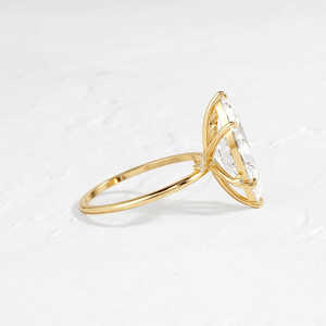 Anillo de Compromiso y Matrimonio con Diamante Moissanita Corte Marquesa en Plata 925 - Product Image 5