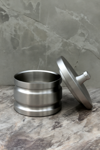 Nouveauté Pot de rangement de luxe en acier inoxydable doré avec couvercle Qualité supérieure Offre spéciale Rangement élégant pour la maison et le bureau - Product Image 5