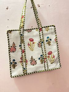 Bolsas de algodón acolchadas hechas a medida hechas de telas de algodón impresas para reventa en tiendas de accesorios de moda - Product Image 6