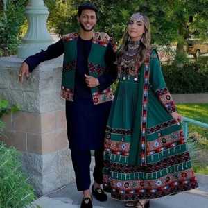 FABRICANTS PROFESSIONNELS ROBES AFGHANI DE QUALITÉ SUPÉRIEURE POUR FEMMES ROBES TRIBAL VINTAGE KUCHI AFGHAN FAITES MAIN DISPONIBLES À LA VENTE - Product Image 2