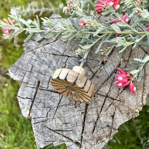 Pomos de puerta de Madera hechos a mano de nuevo estilo para armarios de cocina y tocadores Precio al por mayor Manija de puerta de bocina para uso diario - Product Image 2