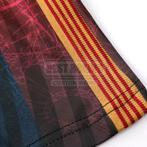 Ensemble d'uniformes d'équipe de football personnalisés pour hommes et jeunes joueurs Uniforme de football respirant - Product Image 5