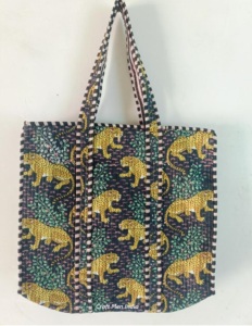 Bolso de mano de algodón acolchado Floral personalizado para mujer, almacenamiento cosido a la moda, artículos de tocador de viaje, regalo promocional - Product Image 3