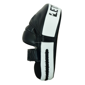 Mitaines de boxe personnalisées OEM en cuir, coussinets de frappe professionnels, fournisseur d'équipement d'entraînement pour salle de sport - Product Image 4