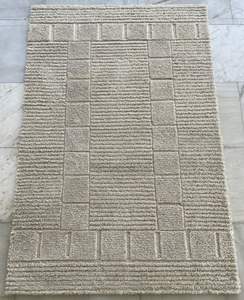 Alfombra de lujo y de diseñador personalizable directa del fabricante, elegante alfombra India hecha a mano en lana para el hogar y el interior - Product Image 1