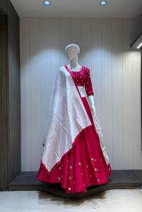 Trendmalls mujer arte seda bordado A-Line Lehenga Choli con Dupatta cintura Natural lentejuelas trabajo para invierno - Product Image 6