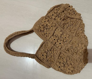 Sac à main lavable en tissu de coton pour femmes avec un style contemporain et suffisamment d'espace pour les essentiels quotidiens - Product Image 1