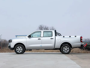 Camioneta JMC Baodian Diésel Resistente 4x2 4x4 LHD para Carga y Pasajeros, Autonomía de 501-600 km, 100-150 kW, 500 Nm de Torque, Batería de 90-110 kWh - Product Image 3