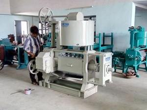 Máquina de molino de aceite de cacahuete de 6 pernos de alta eficiencia, expulsor comercial automático, capacidad diaria de 5 toneladas para varias semillas oleaginosas - Product Image 6