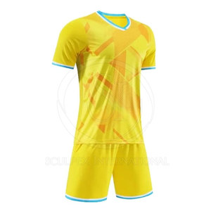Vente en gros Nouvelle arrivée Uniforme de football personnalisé à manches courtes respirant de haute qualité 100% polyester - Product Image 1