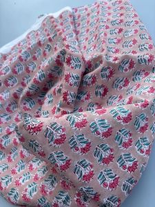 Nouveau Voile en tissu de coton naturel à imprimé floral de Sanganer Hand Block imprimé pour la confection de robes douces Tailles de cour disponibles - Product Image 5