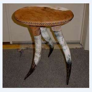 เก้าอี้ทานอาหารแบบขยายได้ ดีไซน์ทันสมัยผสมผสานความเป็นดั้งเดิม ประดับด้วยเขาควายแท้ 100% สำหรับใช้ในโรงแรมและที่บ้าน ผลิตโดยช่างฝีมือชั้นสูงจากอินเดีย - Product Image 2