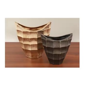 Handmade Unique Texture Design Metal Oval <b>Vase</b> Decorative Home and Wedding Flower <b>Vase</b> with Christmas Appeal Glass Material - Product Image 2