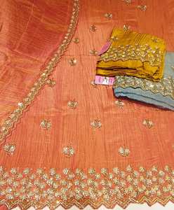 Trajes de fiesta de seda bordados a mano sin costuras de diseñador moderno para mujer moda india-estilo tradicional avanzado para fiestas - Product Image 1