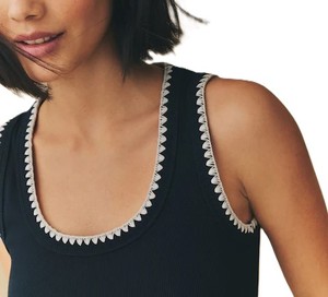 Meilleure vente nouvelle mode femmes débardeurs avec Logo Slim Fit plaine longue Fitness hauts d'entraînement respirant durable OEM - Product Image 5