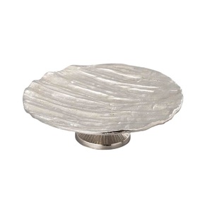 Bandeja de Servicio de Aluminio Metálica Elegante para Restaurantes, Bandeja Decorativa de Metal con Forma de Hoja - Product Image 6