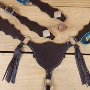 Ensemble de tête de bétail et de collier de poitrail assorti, fabriqué directement en usine, noué à la main avec du mohair 100% et des conchos pour chevaux - Product Image 2