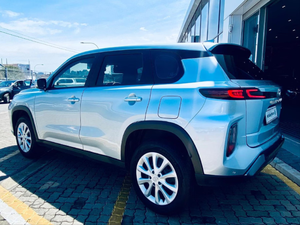 Auto Usado de Calidad a Precio Accesible, Toyota Urban Cruiser 1.5 XS 2024, Volante a la Derecha - Product Image 4