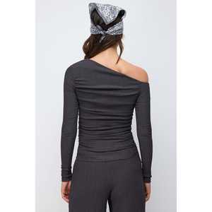 Blusa Asimétrica Texturizada de Un Solo Hombro - Product Image 4