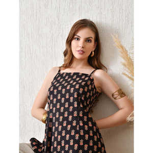 Blusa bohemia de verano con tirantes finos ajustable, Top de algodón con estampado floral y tela transpirable para ocasiones festivas - Product Image 4