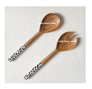 Sécurité alimentaire Meilleur produit en résine de bois Très bon ensemble de couverts royaux pour vaisselle Ensemble de cuillères et de fourchettes en bois - Product Image 1