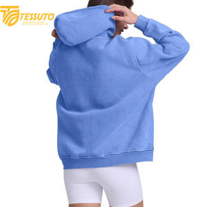 Vente en gros de sweats à capuche de haute qualité, couleur unie, avec impression de logo sur mesure, 100% coton, courts pour femmes - Product Image 2