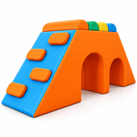 Aire de jeux modulaire personnalisée en pastel, blocs d'escalade en mousse, toboggan et équipement pour aire de jeux intérieure pour enfants, idéal pour la jungle gym et les tout-petits
