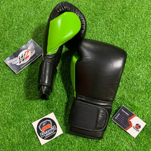 Guantes de Boxeo de Ajuste Regular con Impresión de Logotipo Totalmente Personalizada, Guantes de Boxeo de Cuero de Primera Calidad en Venta - Product Image 3