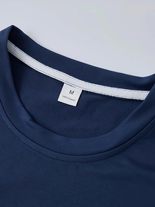 Camiseta de calle azul marino liso para hombre, camisa informal de verano de manga corta con cuello redondo y bolsillo en el pecho, transpirable y antiarrugas - Product Image 4