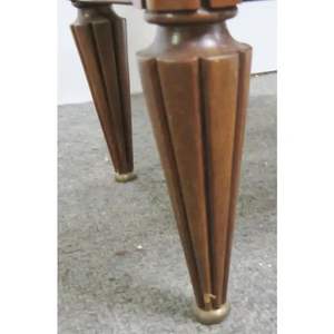 Exquisita mesita de noche de caoba de estilo francés con lujosa tapa de mármol y detalles tallados a mano, mesita de noche perfecta para Elegan - Product Image 5