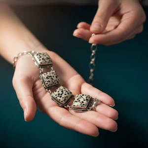 สร้อยข้อมือพลอยหลายชนิด สร้อยข้อมือพลอยธรรมชาติ ดาลเมชั่น แจสเปอร์ พร้อมพลอยแจสเปอร์ธรรมชาติ ลด 20% - Product Image 1