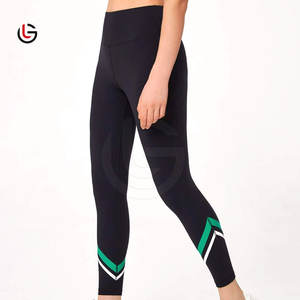Legging pour femmes sur mesure nouveau style couleur unie élastique taille moyenne fabriqué au Pakistan - Product Image 3