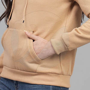 เสื้อฮู้ดผู้หญิงขายดีที่สุด เป็นมิตรกับสิ่งแวดล้อม สีพื้น สตรีทแวร์ ออกแบบโลโก้ด้านหน้าได้ตามต้องการ กันลม ระบายอากาศได้ดี น้ำหนัก 340 กรัม สำหรับฤดูหนาว - Product Image 6