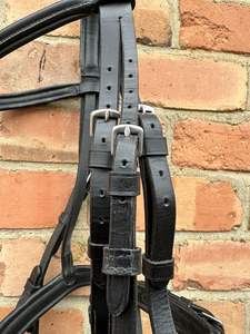 Brida de tamaño Cob negra Brida de cuero sin usar alivio de presión anatómico comodidad acolchada y riendas - Product Image 2