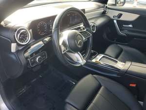 EN SOLDE! Vente aux enchères par courtier pour berline d'occasion 2025 BenzCLA 250 FWD à usage commercial - Product Image 3