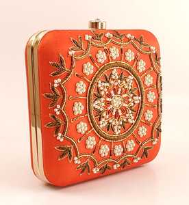 2022ใหม่พรรคแฟชั่นแต่งงาน Bling คลัทช์กระเป๋ากระเป๋าผู้หญิงถุงเย็นกำมะหยี่สีดำสีเงินสีทอง OEM สไตล์สแน็ปรูปแบบ - Product Image 2