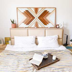 Assiettes de service en bois d'acacia, fabriquées à la main, écologiques, design classique, pour plats et fêtes - Product Image 2