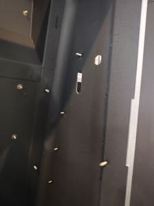 Gabinete de quiosco fabricado de acero con recubrimiento en polvo Carcasa de exhibición de terminal OEM ODM para aplicación de soporte de Información Pública Hecho en Vietnam - Product Image 5