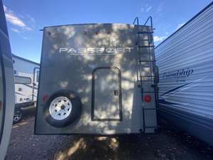 Camping-car Keystone RV P-a-s-s-p-o-r-t 219BH SL Série 2021 d'occasion prêt à être vendu - Product Image 3