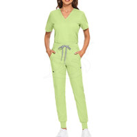 Uniforme durable pour les infirmières, les médecins et le personnel avec un tissu doux et une conception fonctionnelle pour un usage quotidien