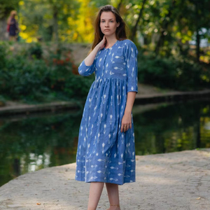 Robe Ikat Luna tissée à la main, robe en coton bohème, décontractée, occasionnelle, édition limitée, mode éthique artisanale - Product Image 1